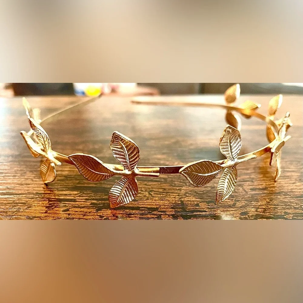 NWOT Gold Laurel Leaf Headband Crown Grecian Goddess Festival Bridal Boho Tiara - Picture 7 of 9